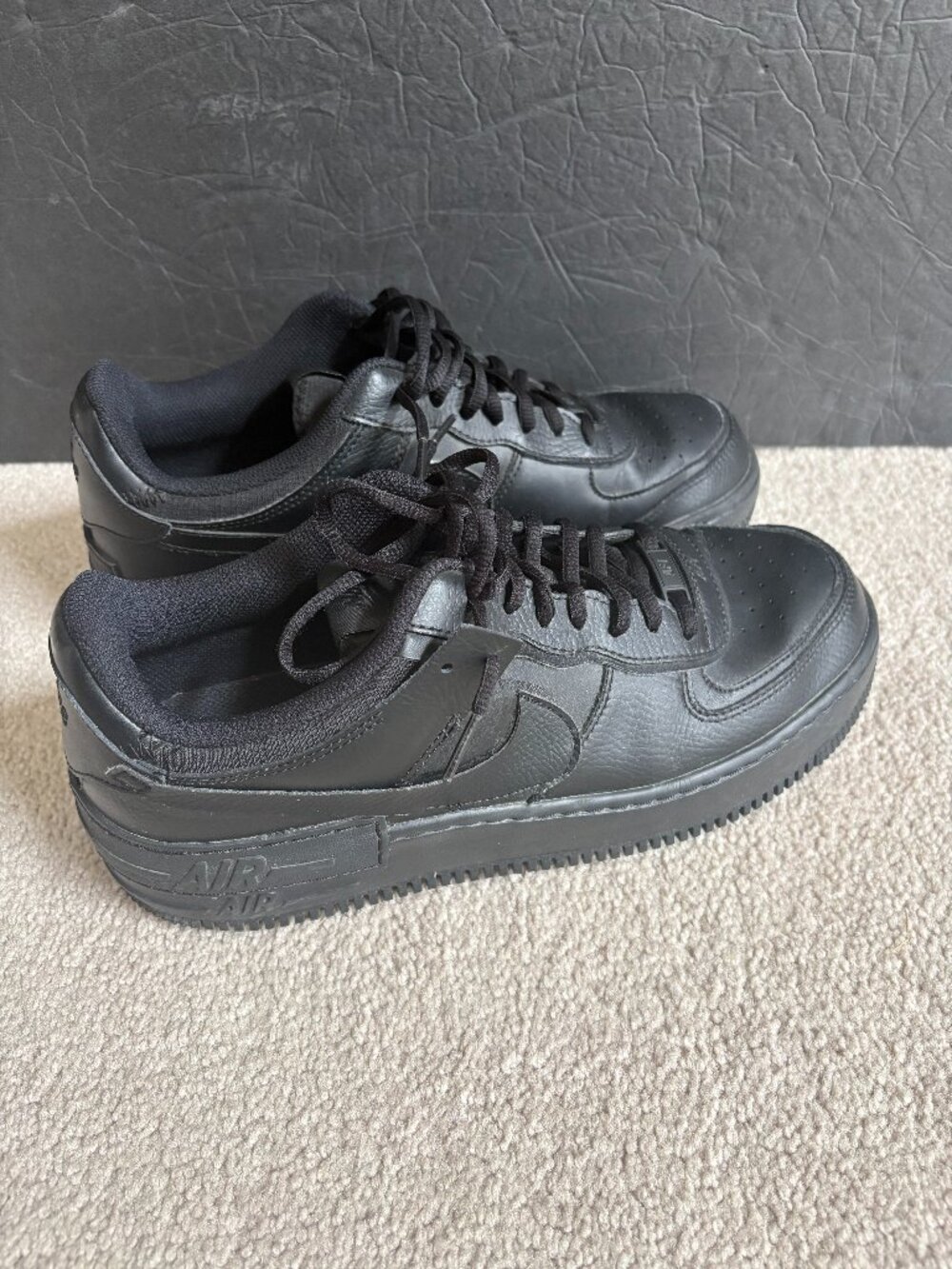 Nike Air Force One Women's Athletic Shoes Size 11.5 Black Leather C10919-001